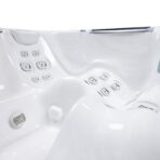 Makalu Life EssentialPremium Hot Tub - Image 5